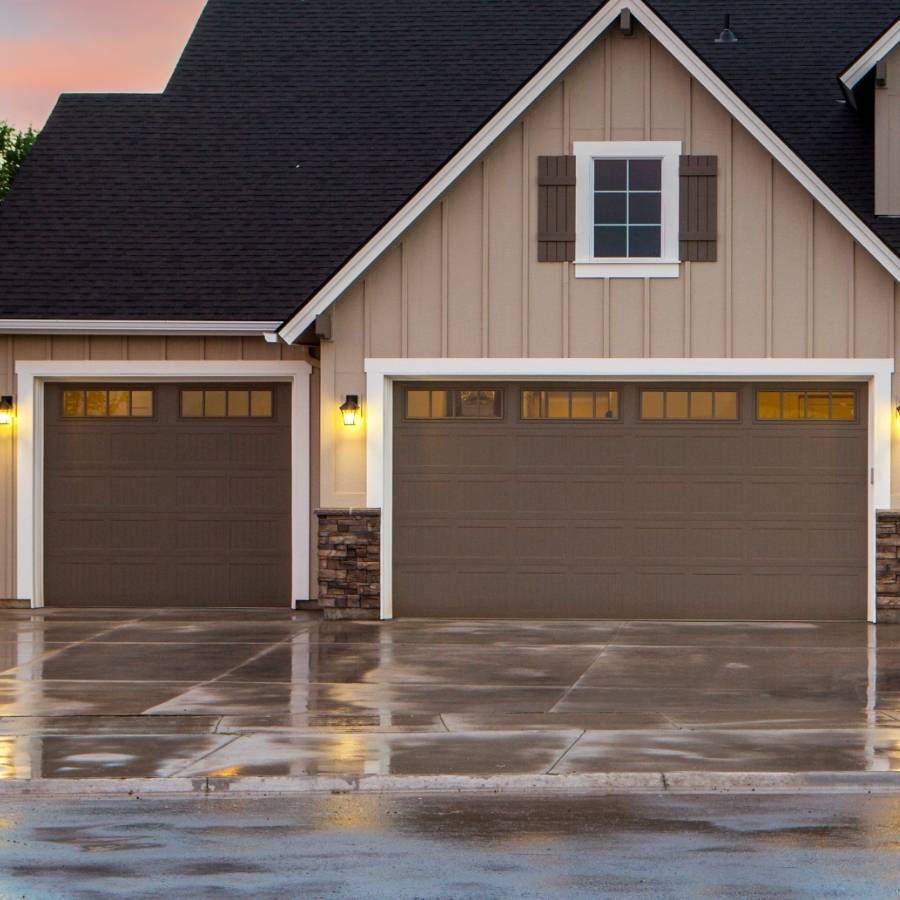 beaufitul brown garage door